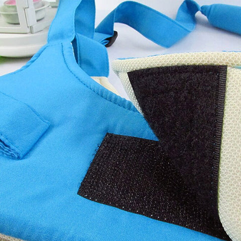 Velcro strap for a good attachment of the baby learning harness