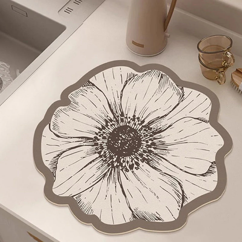 Odkvapkávacia podložka v tvare kvetu na kuchynskú pracovnú dosku 💦