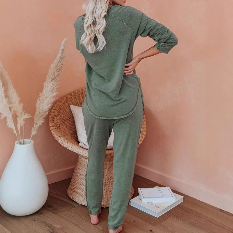 Dámsky ležérny, voľný strih, dvojdielny set topu a nohavíc