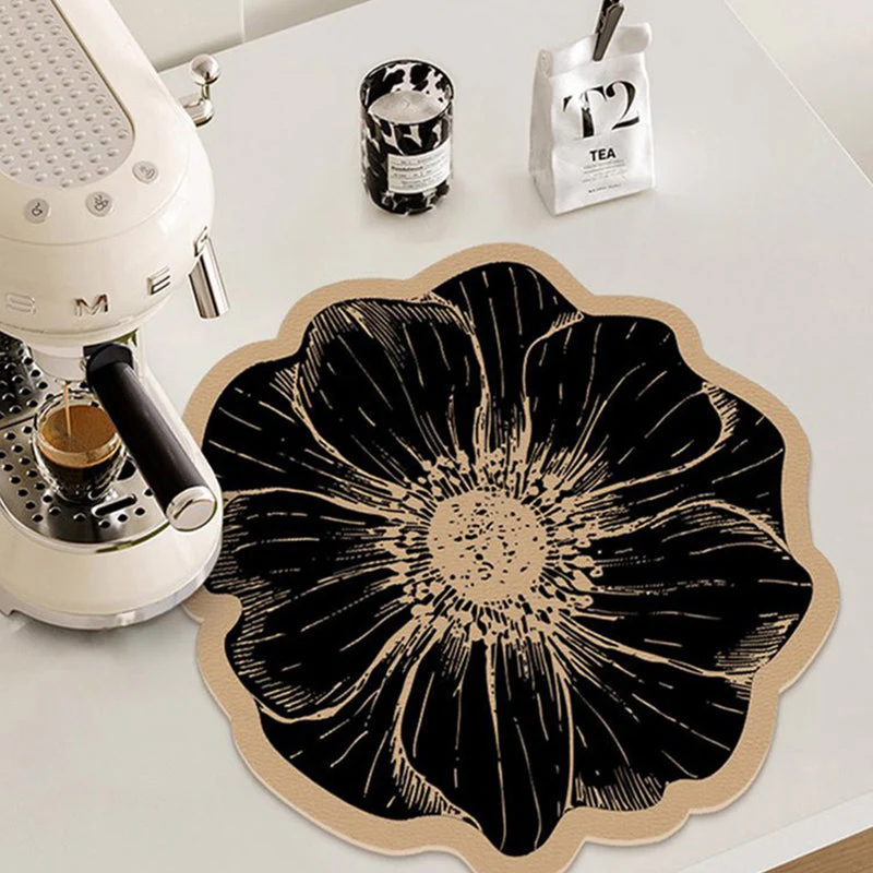 Odkvapkávacia podložka v tvare kvetu na kuchynskú pracovnú dosku 💦