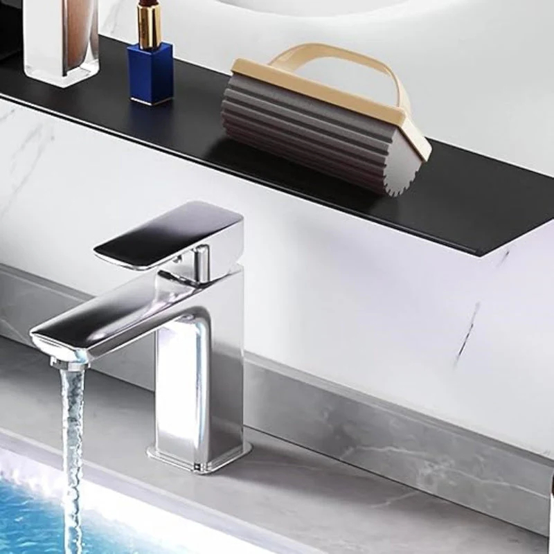 Prenosný mini ručný savý špongiový mop