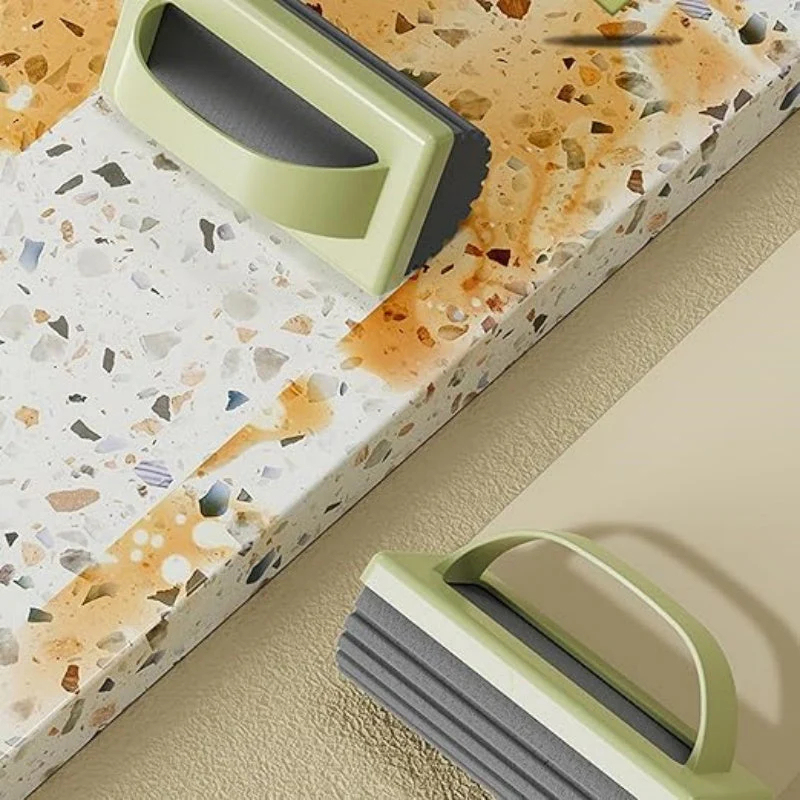 Prenosný mini ručný savý špongiový mop