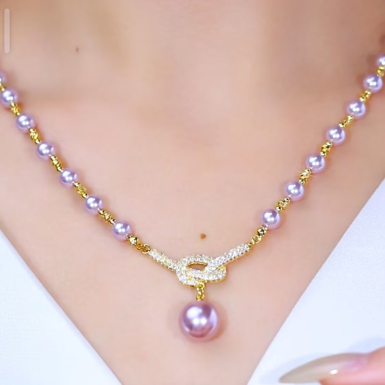Elegantný perlový náhrdelník pre ženy (24HODINOVÁ PROMO AKCIA)