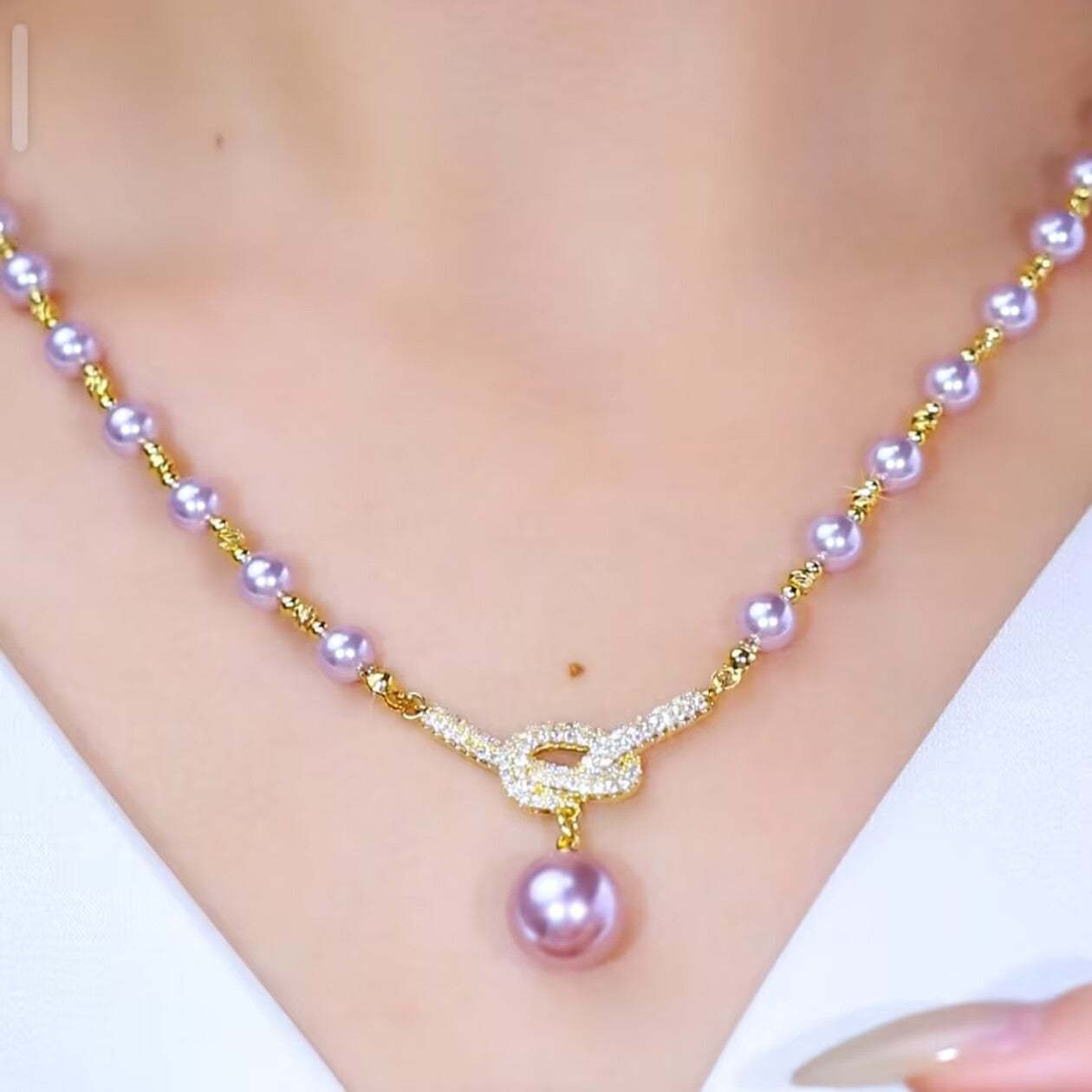 Elegantný perlový náhrdelník pre ženy (24HODINOVÁ PROMO AKCIA)
