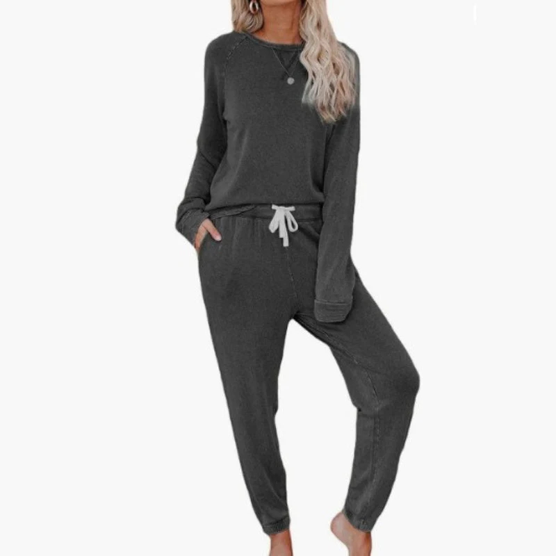 Dámsky ležérny, voľný strih, dvojdielny set topu a nohavíc