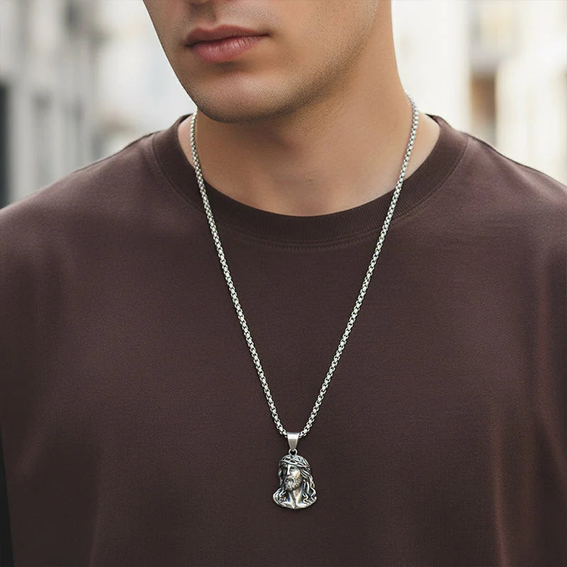 Náhrdelník s príveskom zobrazujúcim obraz Ježiša