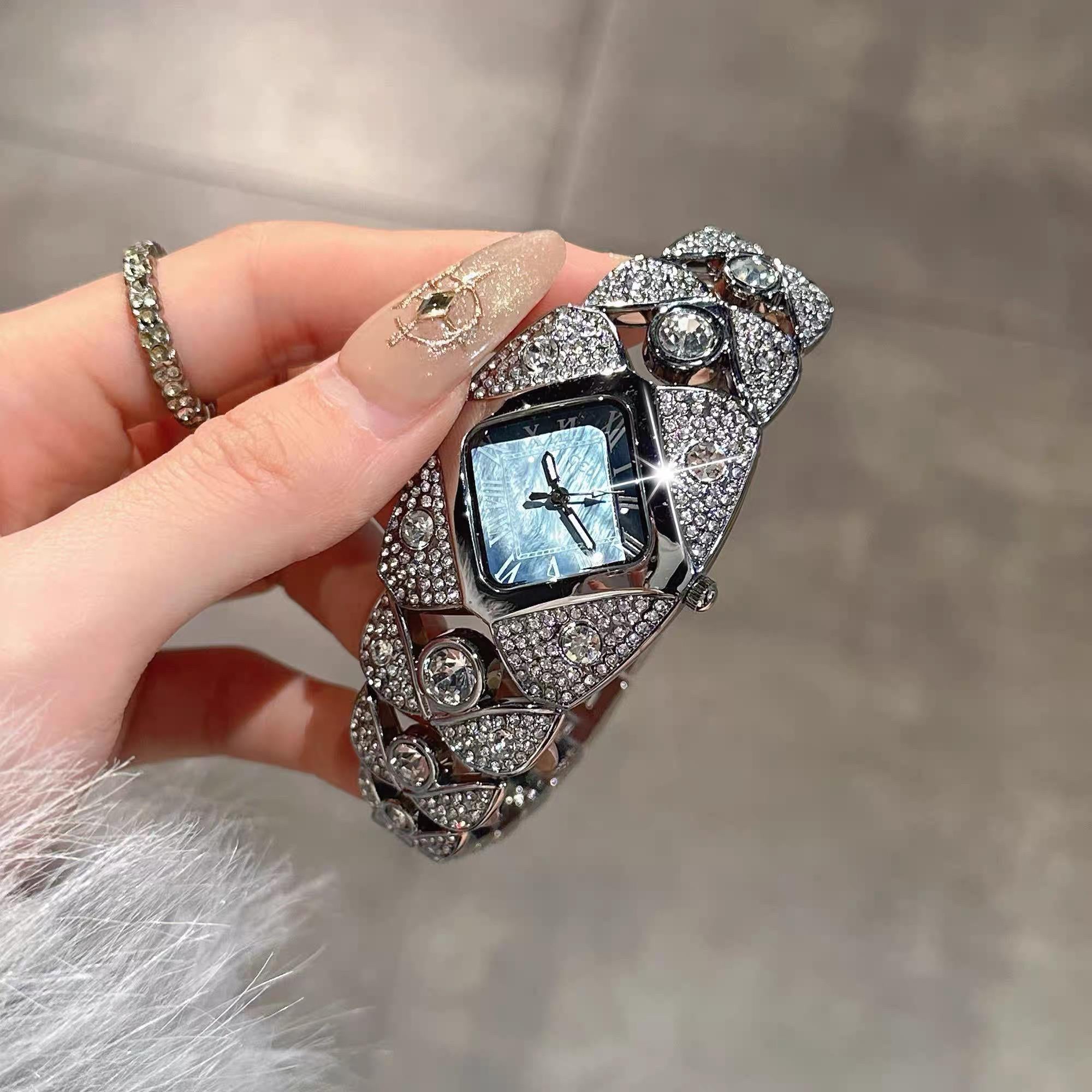 🌱🌱🌱Callie | Dámske hodinky 2025 Elegancia so svetlom, diamantmi a vodeodolným dizajnom