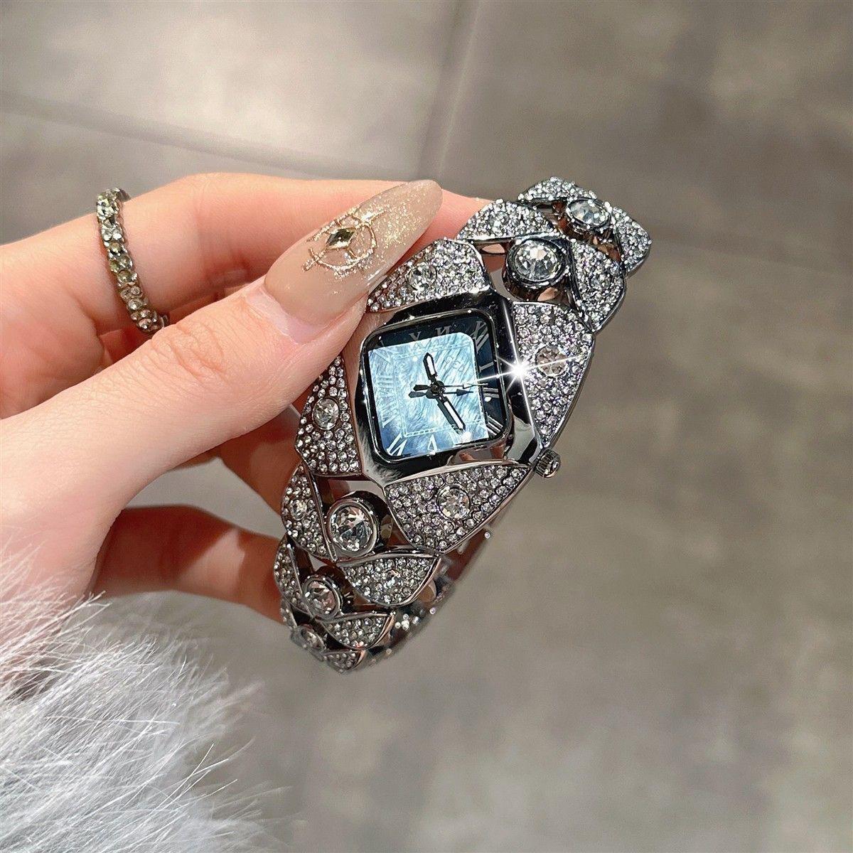 🌱🌱🌱Callie | Dámske hodinky 2025 Elegancia so svetlom, diamantmi a vodeodolným dizajnom