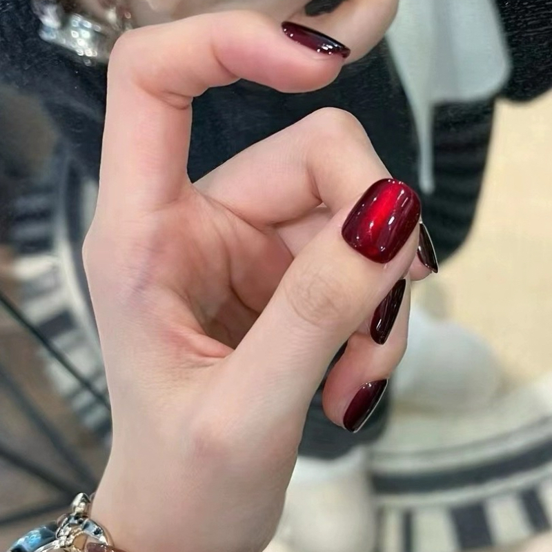 Gradient Gothic Cherry Red Cat-Eye Press-On Nails — Handmade Short Design with Edgy Sweetness