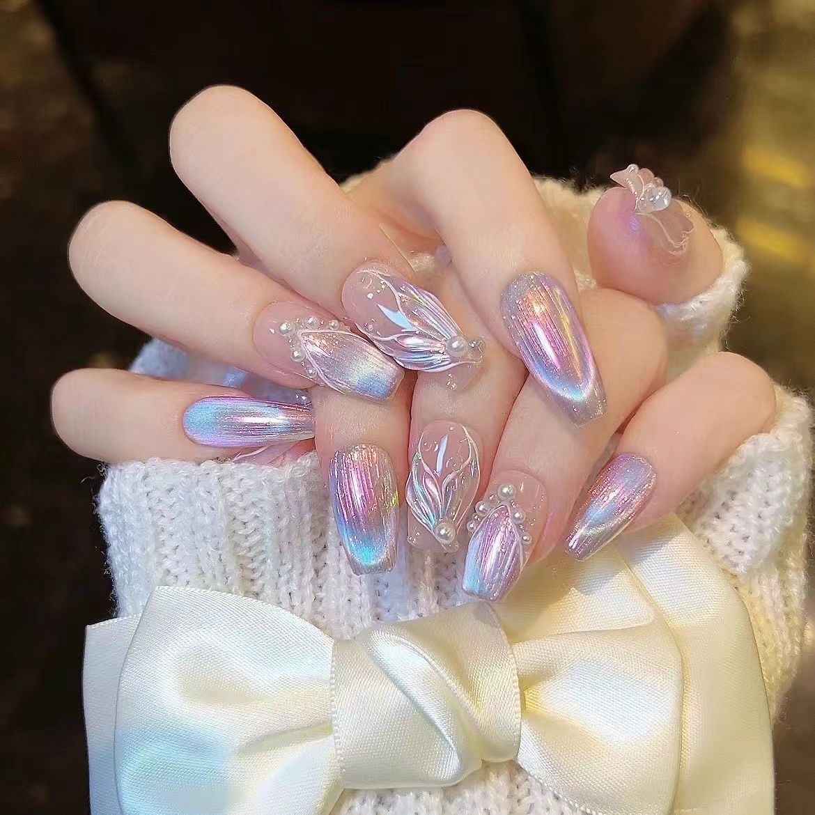 Aurora Cat-Eye Mermaid Press-On Nails — Handmade Short Length with 3D Design for a Minimalist Yet Stylish Look