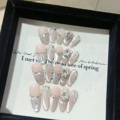 Luxury Glitter Cat-Eye Full-Coverage Press-On Nails — Handmade Design with Dazzling Elegance