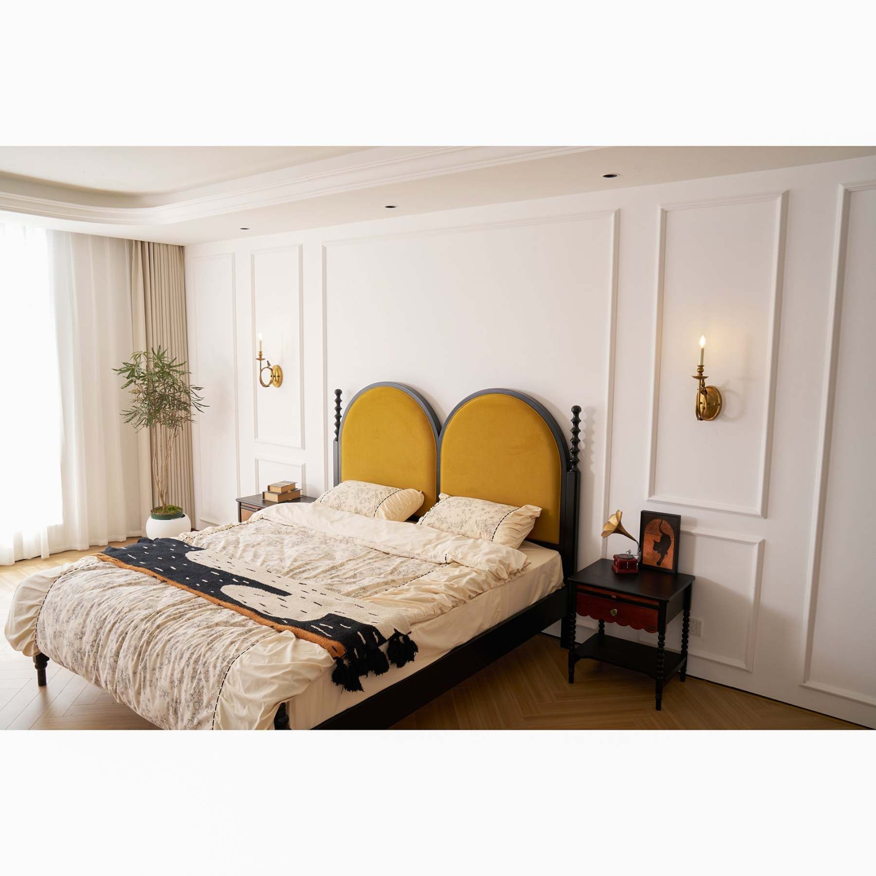 Perching Bird Sconce