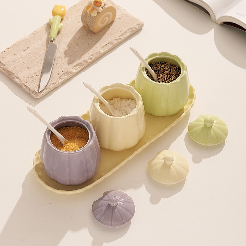Ceramic seasoning jar set with three-color mix and match