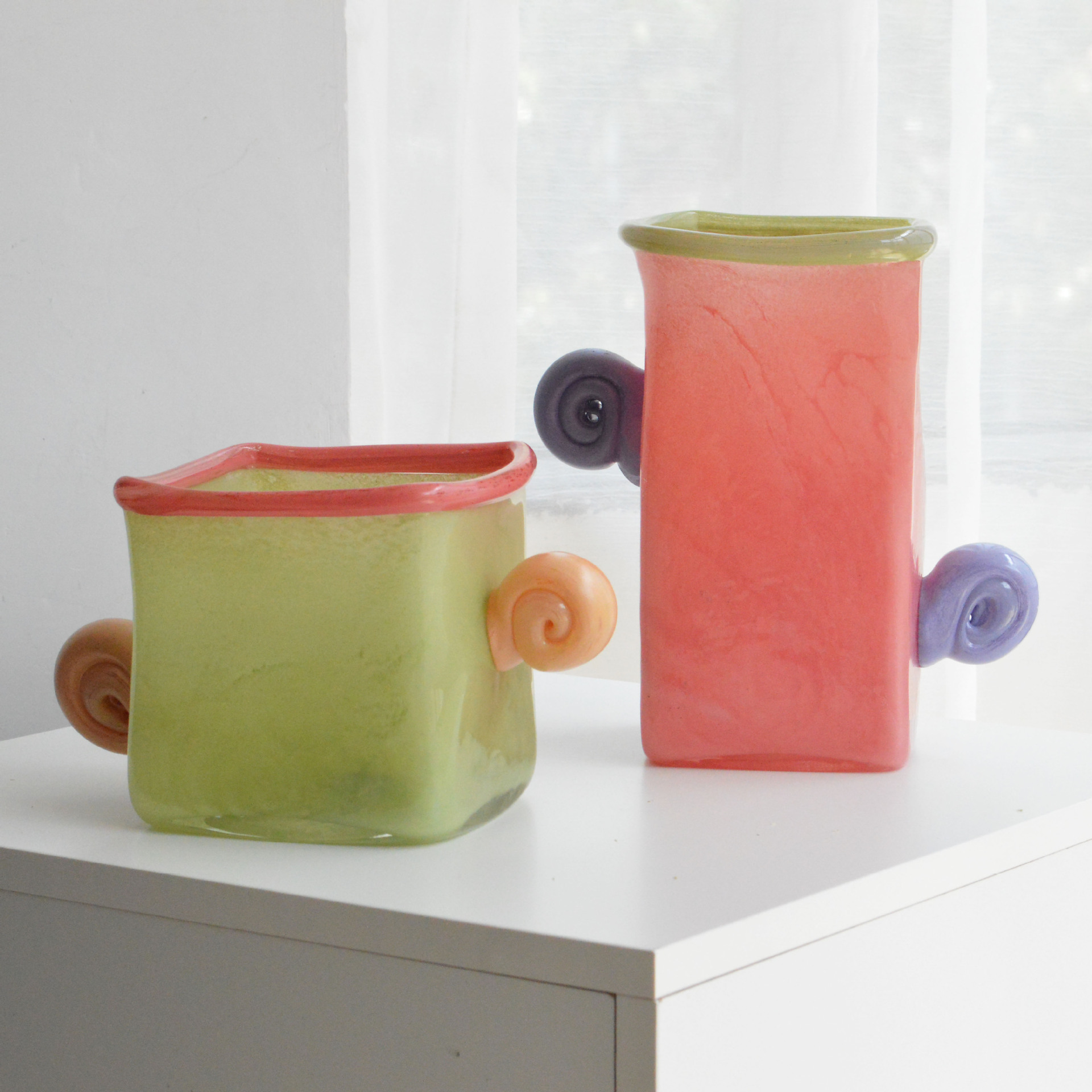 Dopamine candy-colored glass vase