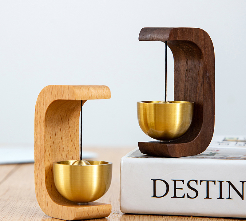 Brass bell, letter C-shaped magnetic suction hanging doorbell