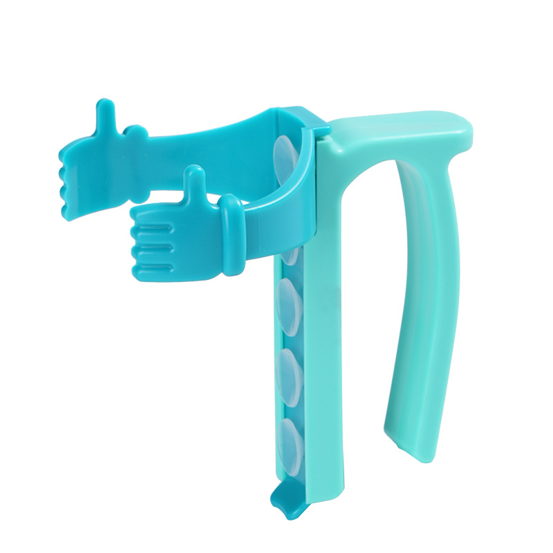 Can Holder with Spill-Proof Lid and Straw