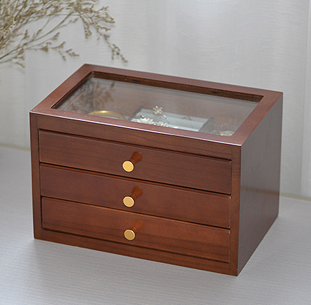 Vintage-style jewelry storage box