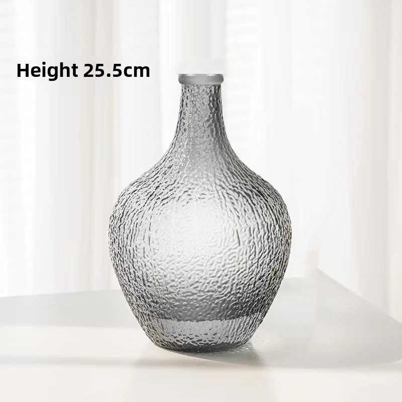 Big-bellied Enkianthus vase