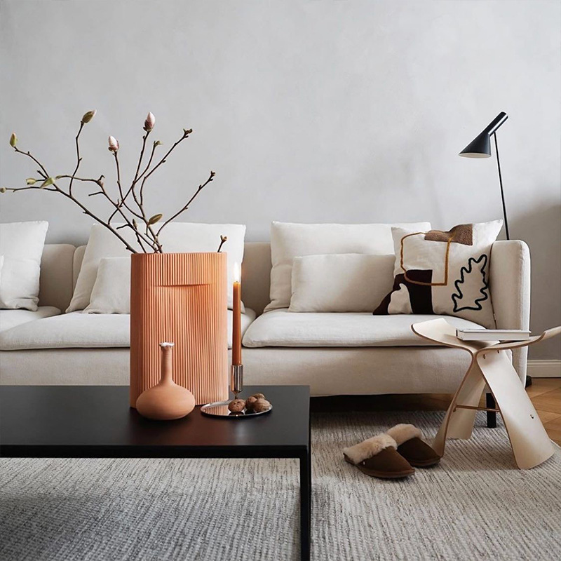 Solid wood simple butterfly stool