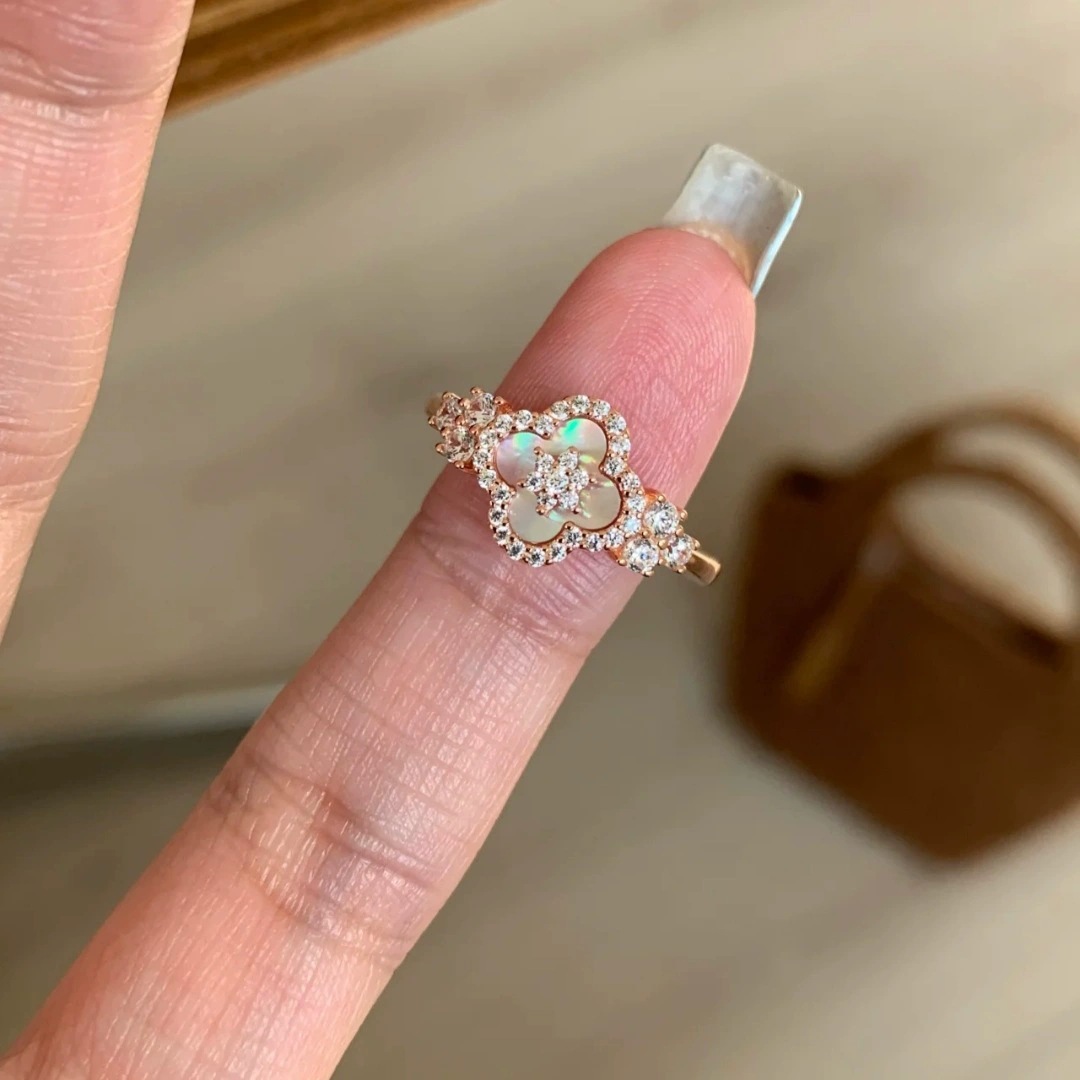 Gentle Pink Mother-of-Pearl Clover Ring