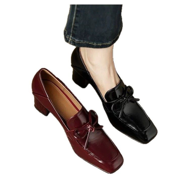 Square-toe mid-heel soft leather loafers