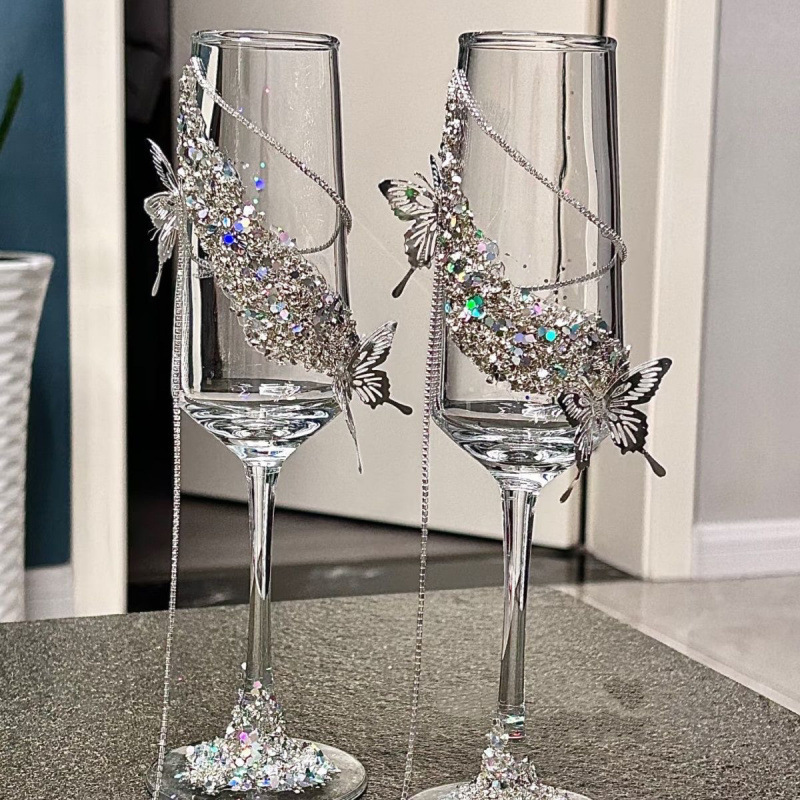 Diamond goblet cocktail champagne glass