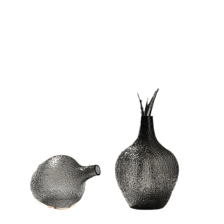 Big-bellied Enkianthus vase