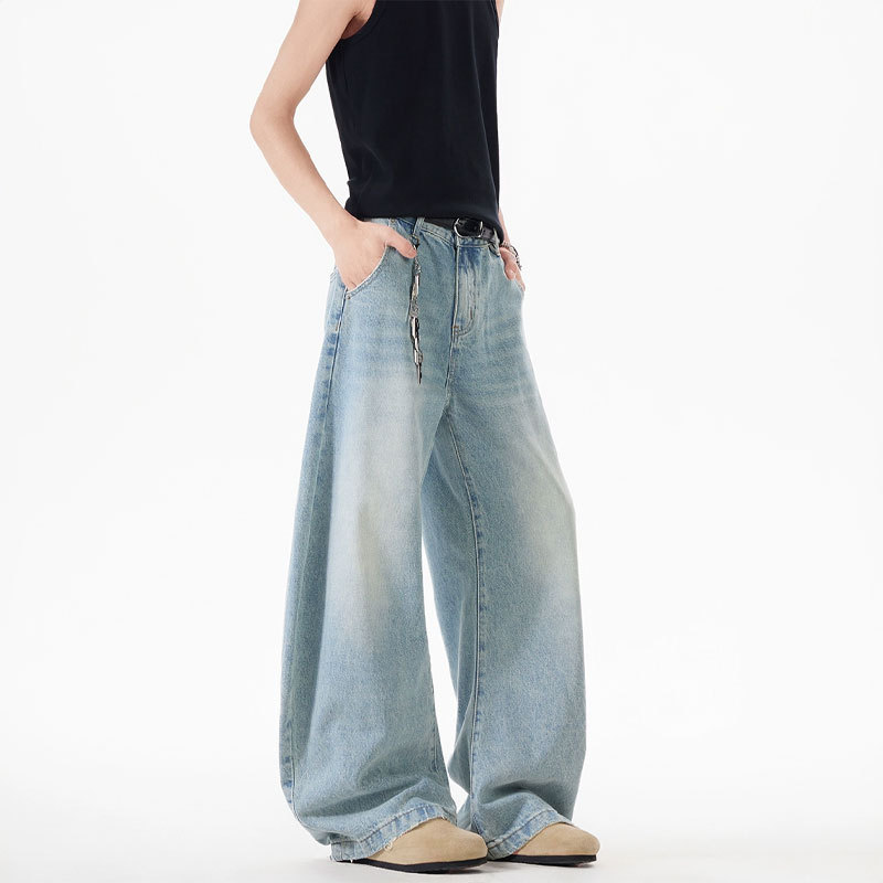 Light blue washed curved-leg wide-leg jeans