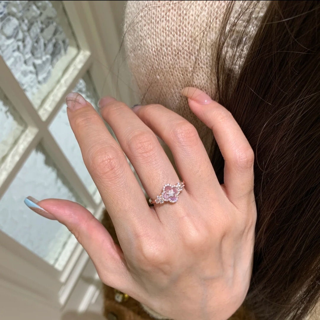 Gentle Pink Mother-of-Pearl Clover Ring