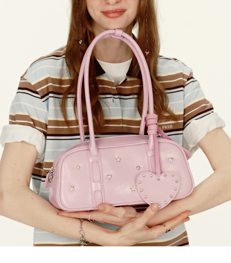 Niche design rivet one-shoulder handbag