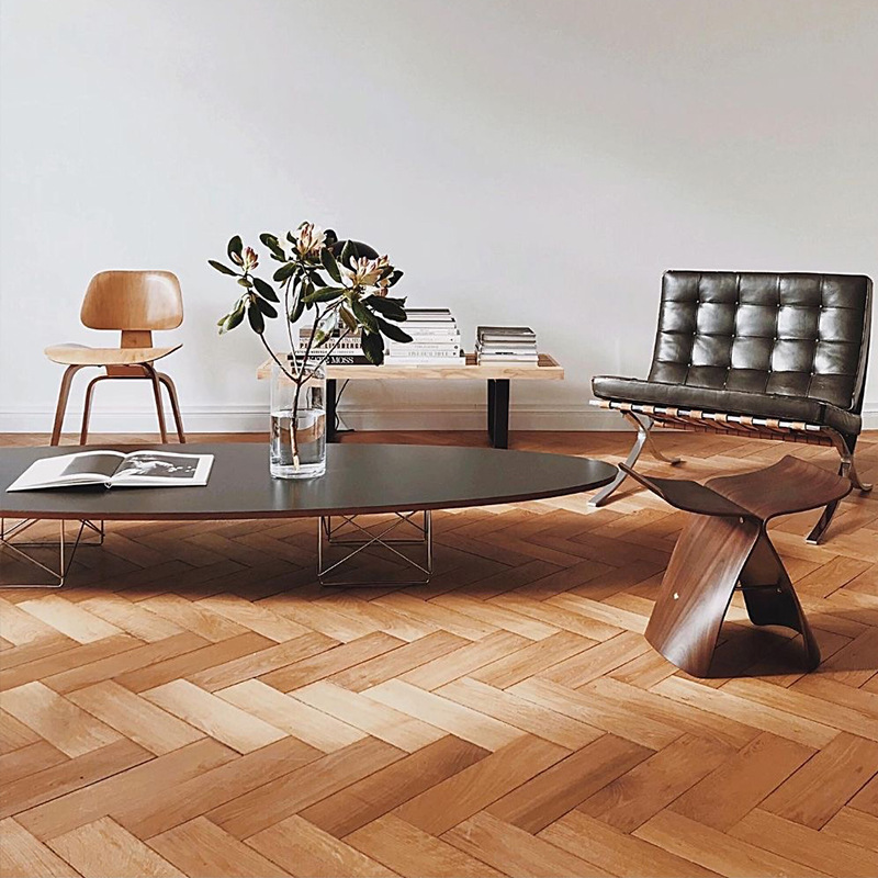 Solid wood simple butterfly stool