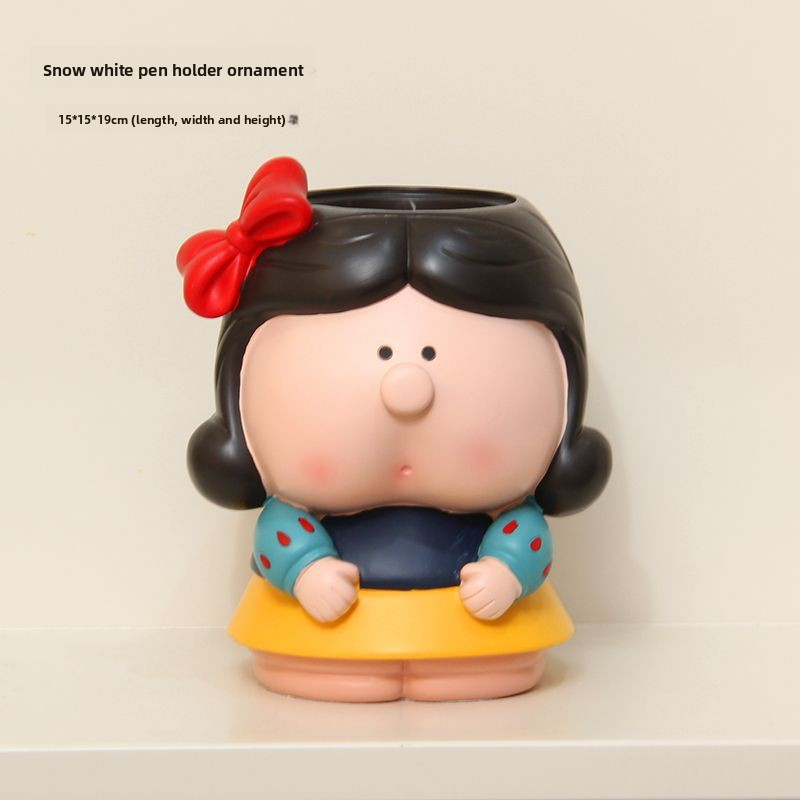 Girl with a Pearl Earring pen holder small ornament