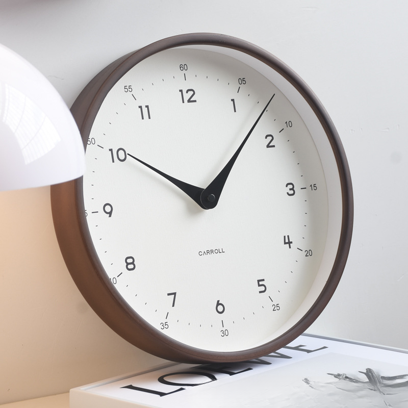 Minimalist Nordic silent wall-mounted clock