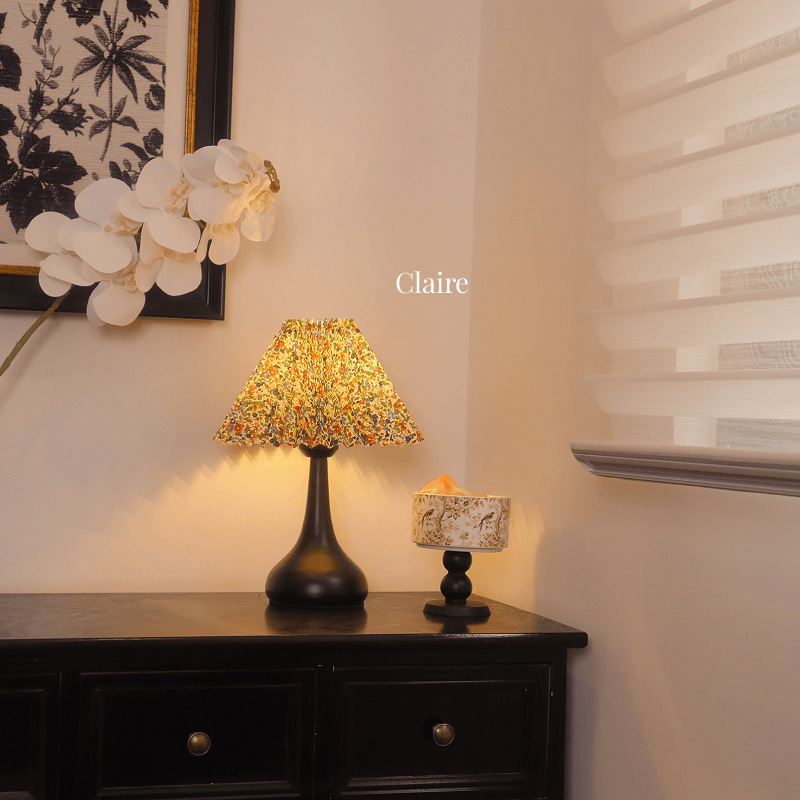 Warm Pleated Table Lamp