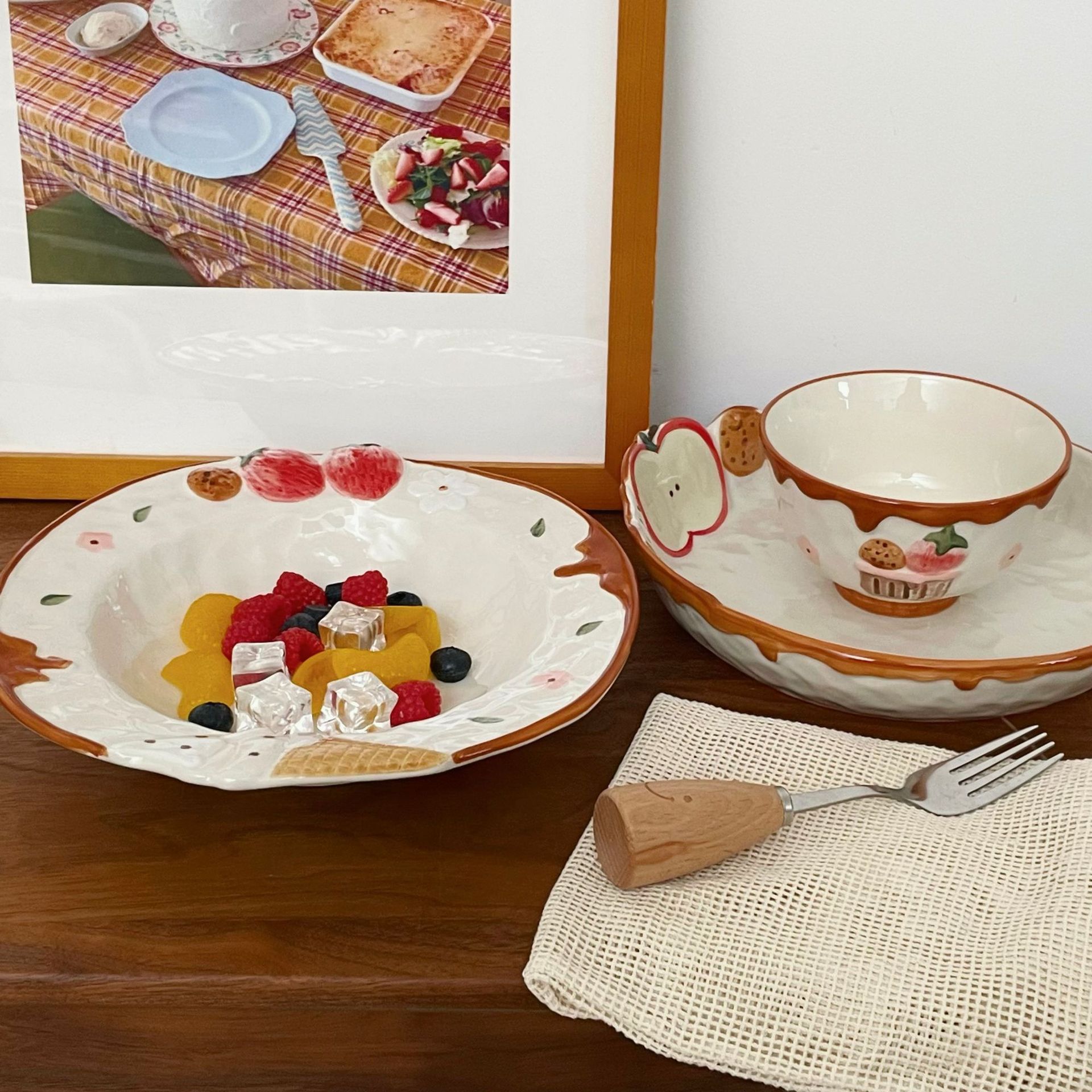 Haipai Strawberry Ceramic Salad Plate, Deep Soup Plate, Breakfast Plate, Dessert Plate