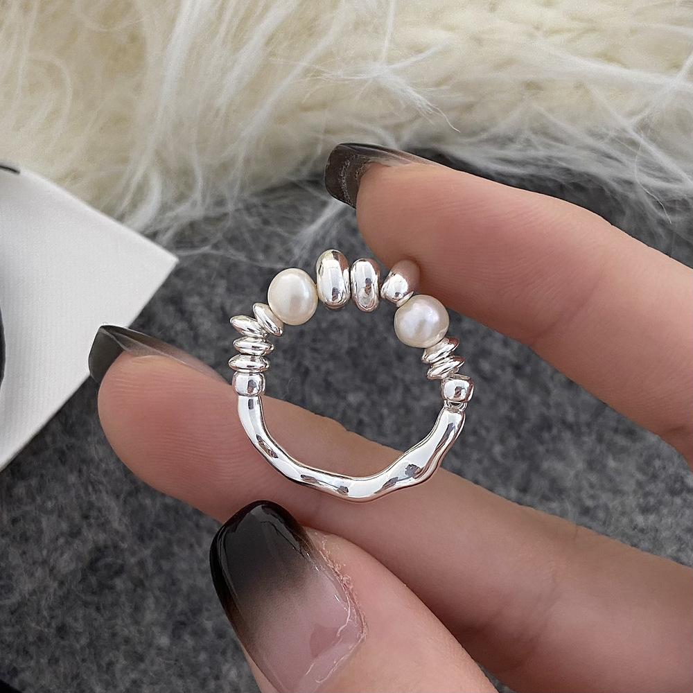 Crushed silver freshwater pearl ring