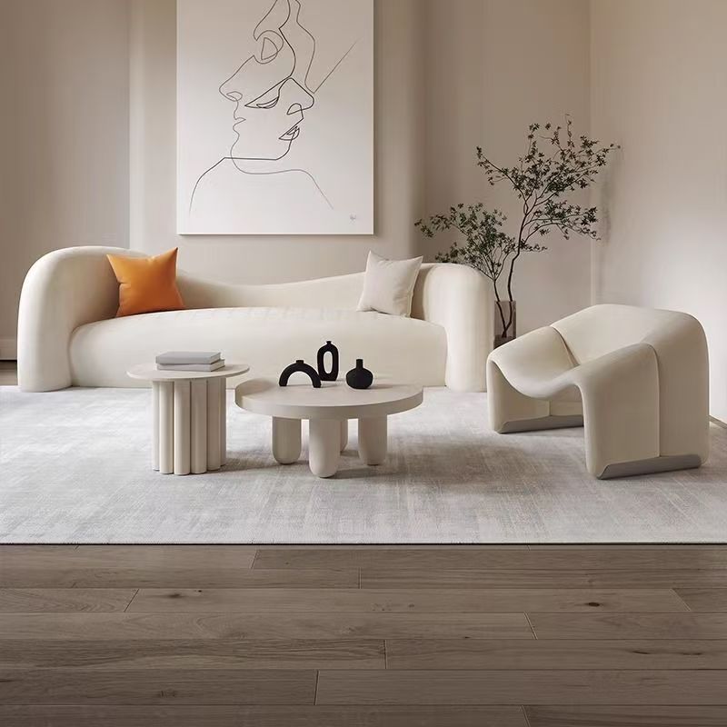 Cream-style smile chair