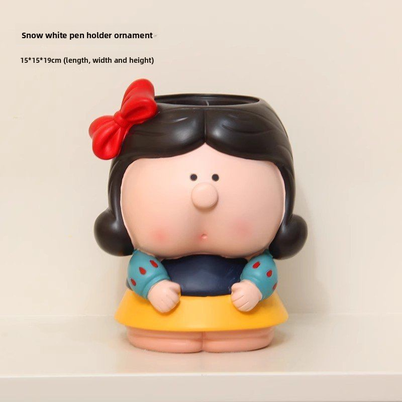 Girl with a Pearl Earring pen holder small ornament