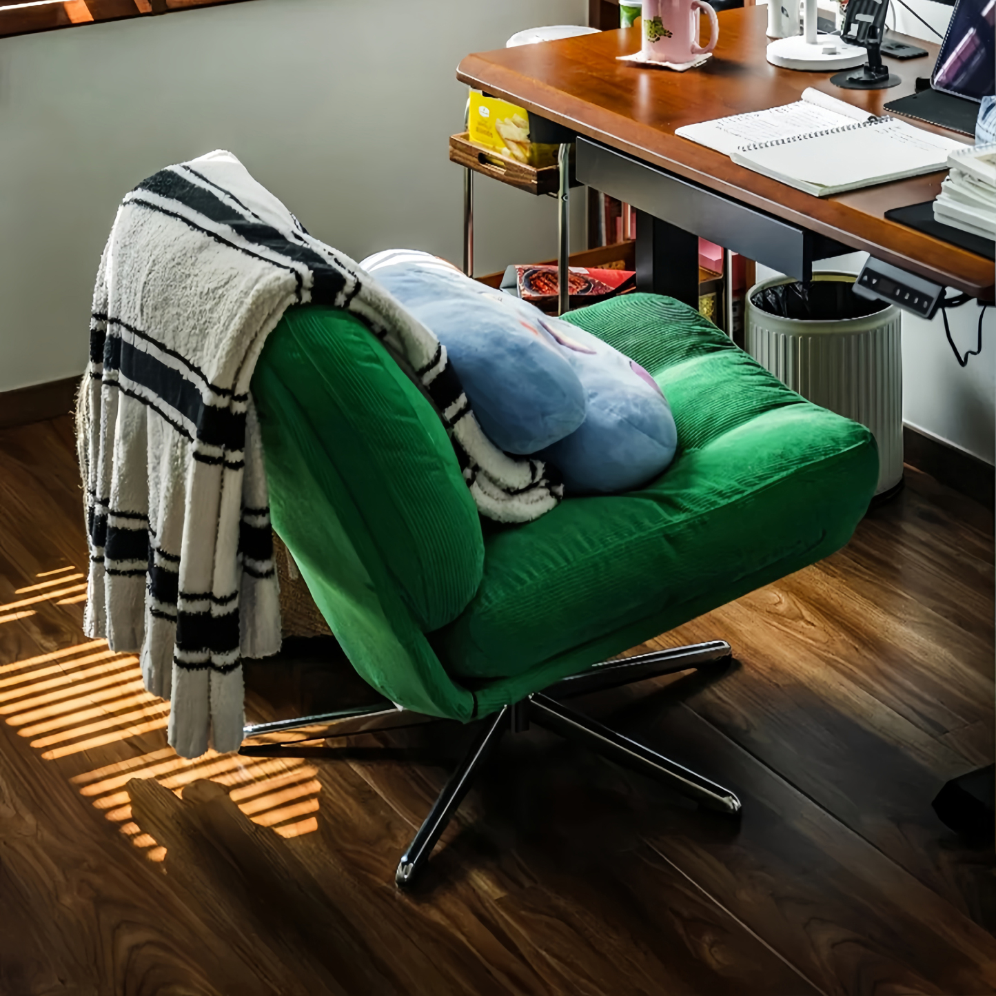 Modern minimalist single-person swivel lazy sofa