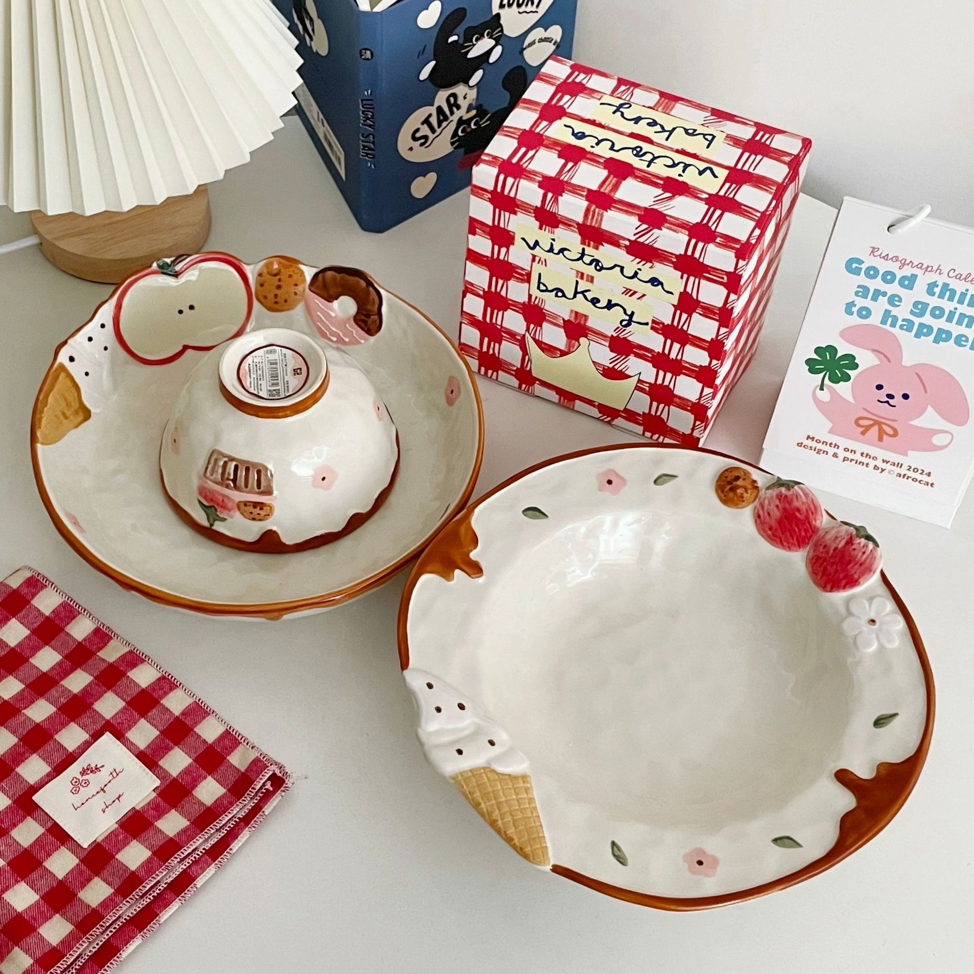 Haipai Strawberry Ceramic Salad Plate, Deep Soup Plate, Breakfast Plate, Dessert Plate