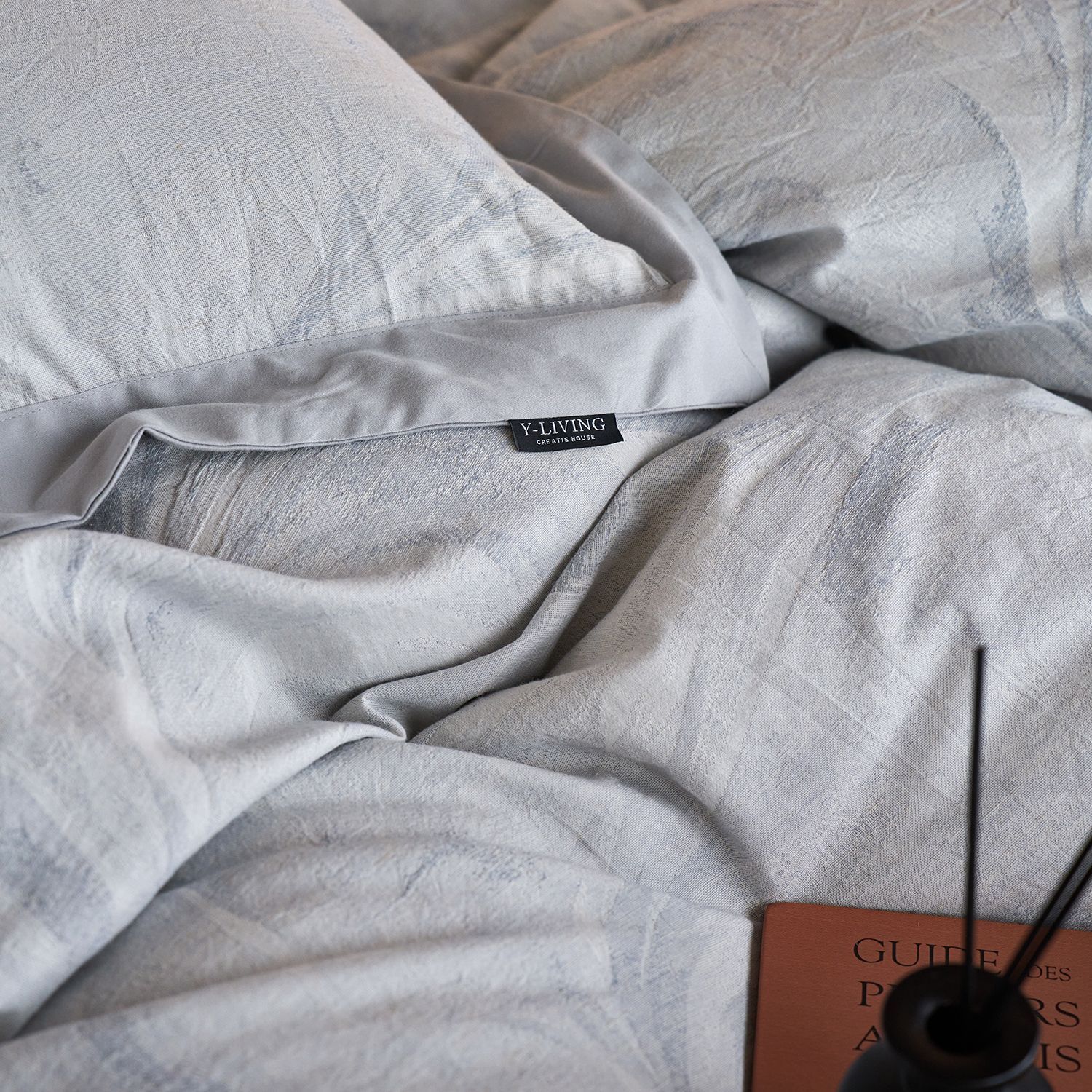 Flax jacquard satin brushed bedding four-piece set