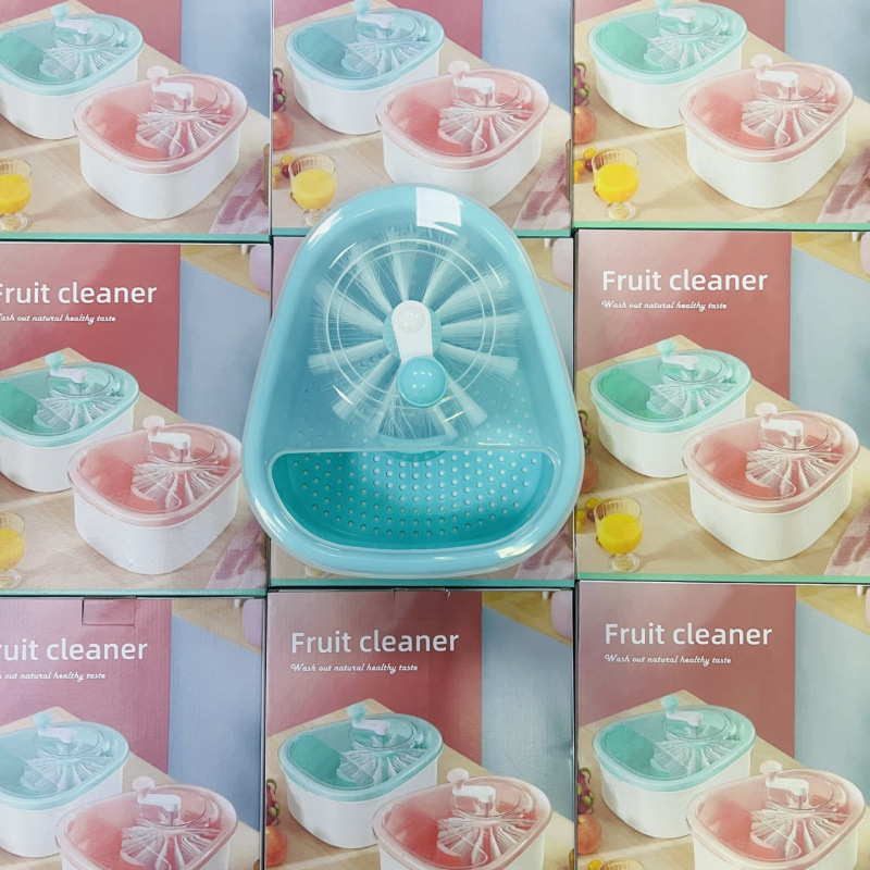 Hands-free fruit and vegetable cleaner draining basket