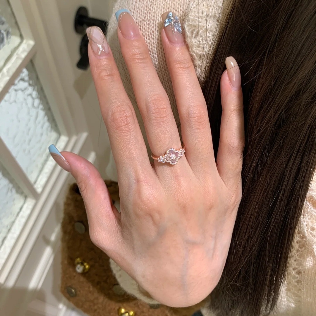 Gentle Pink Mother-of-Pearl Clover Ring