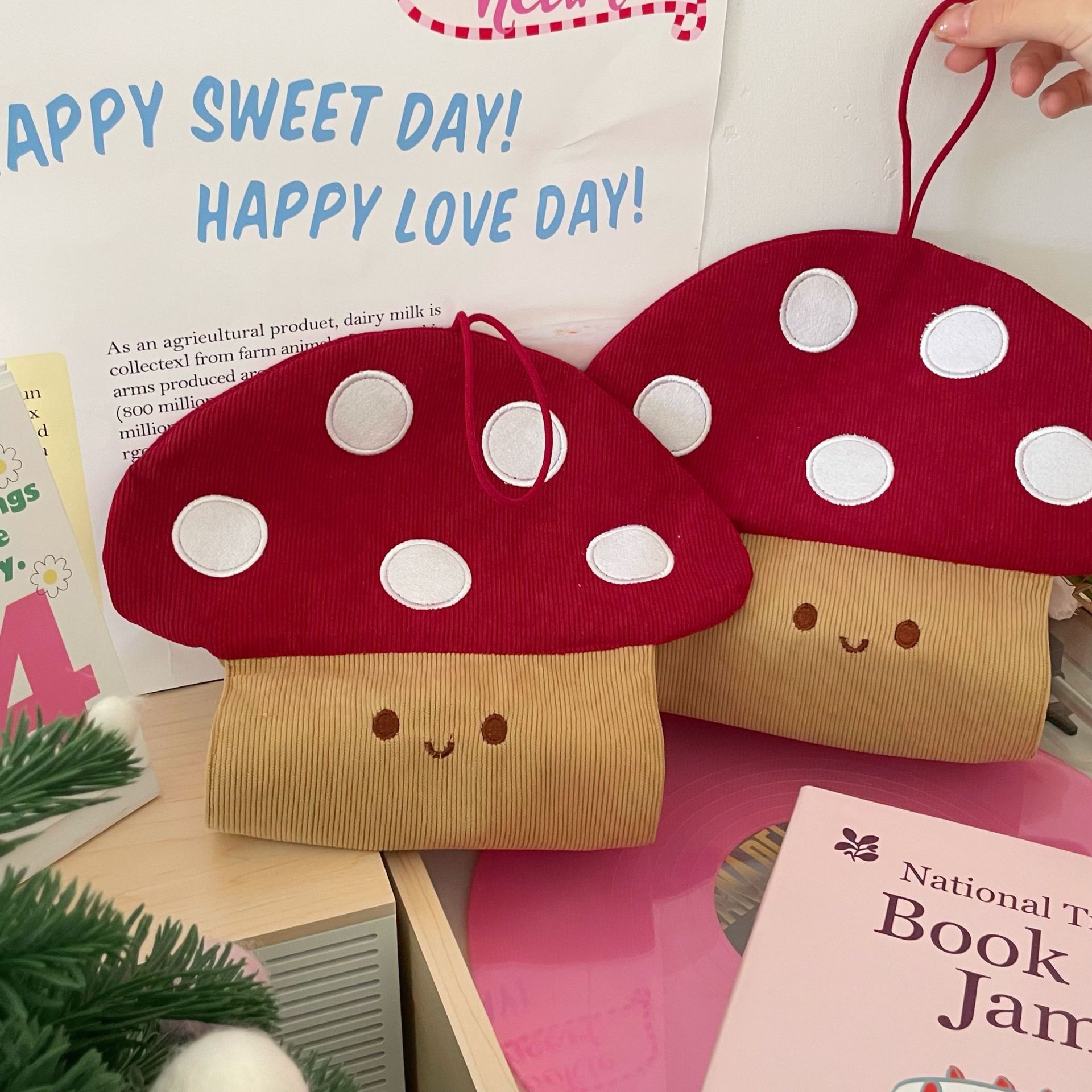 Cute Mushroom Punch-free Wall-mounted Tissue Box