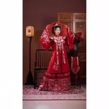 Heavy Embroidery Wedding Dress Ming Dynasty Style Horse Face Skirt