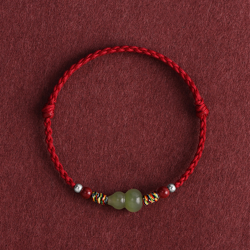 Natural Hetian jade gourd with red string for the zodiac year of one's birth