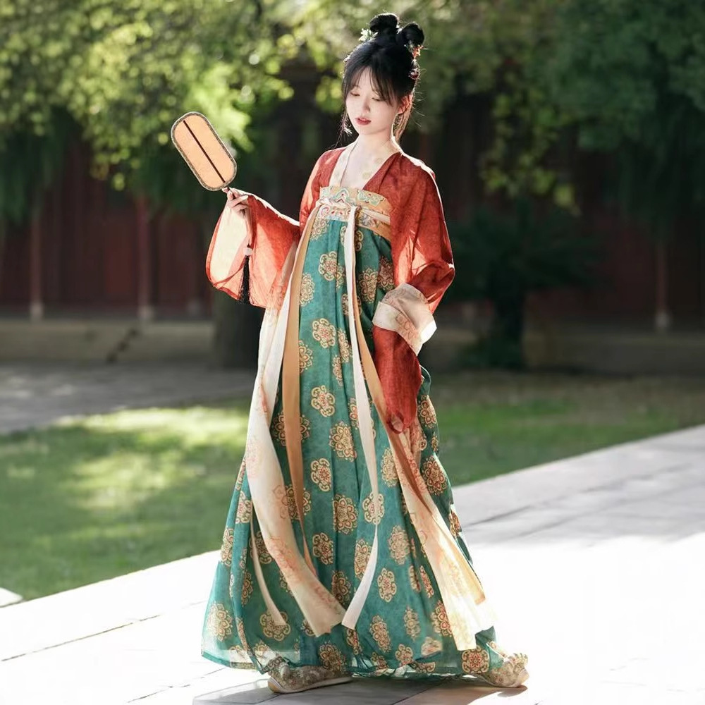 Tang Dynasty Embroidered Hanfu Chest-High Restoration National Style Set