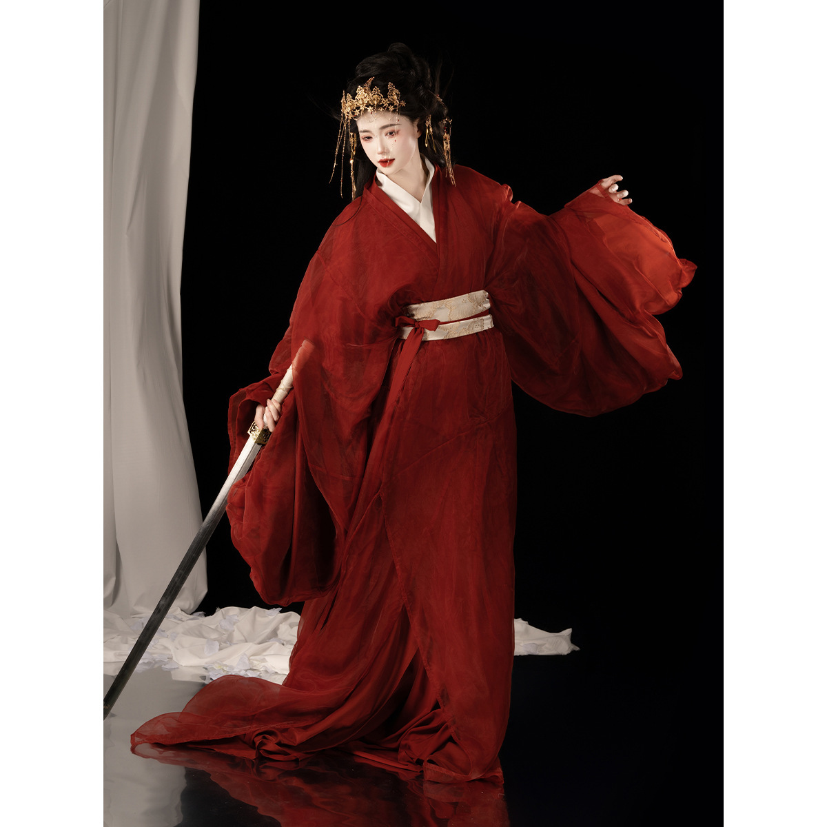 Red Warring States Robe Hanfu for Women