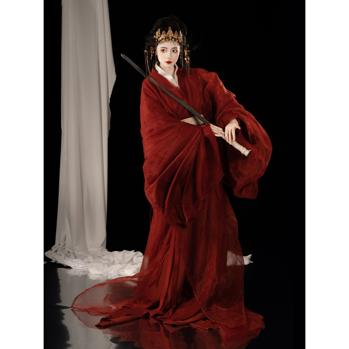 Red Warring States Robe Hanfu for Women