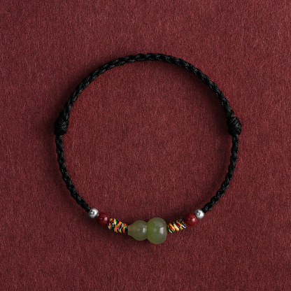 Natural Hetian jade gourd with red string for the zodiac year of one's birth